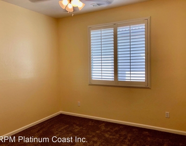 4437 W Pinsapo Dr - Photo Thumbnail 12