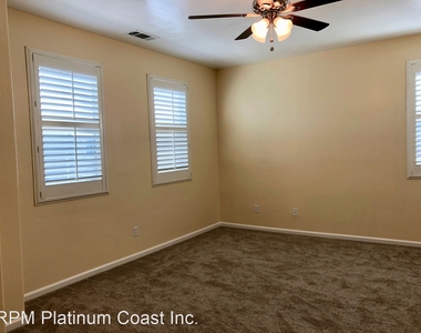 4437 W Pinsapo Dr - Photo Thumbnail 5