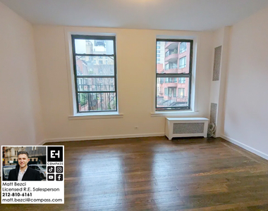 1045 Lexington Avenue - Photo Thumbnail 1