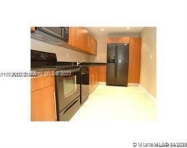 3001 S Ocean Dr - Photo Thumbnail 1