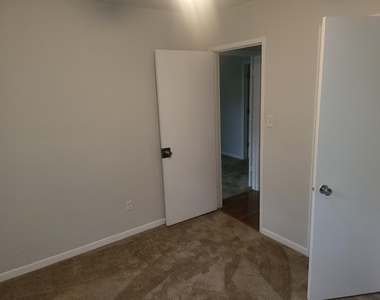 1540 Pine View Drive - Photo Thumbnail 18