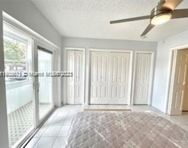 15610 Ne 6th Ave - Photo Thumbnail 10