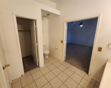 320 Celia Circle - Photo Thumbnail 35