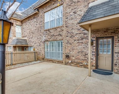 4321 Bellaire Drive S - Photo Thumbnail 16