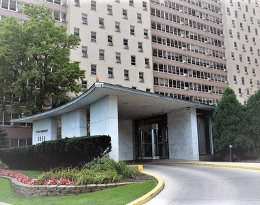 3950 N Lake Shore Drive - Photo Thumbnail 0