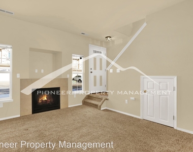 1025 Cheyenne Villas Point - Photo Thumbnail 0