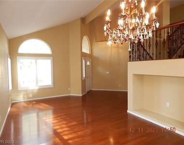 1733 Chevrus Court - Photo Thumbnail 12