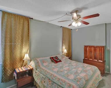 1831 Sabal Palm Dr - Photo Thumbnail 23