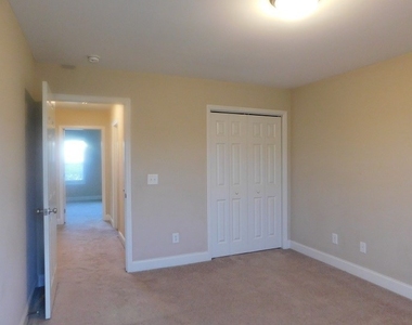 2850 Foxcroft Circle - Photo Thumbnail 44