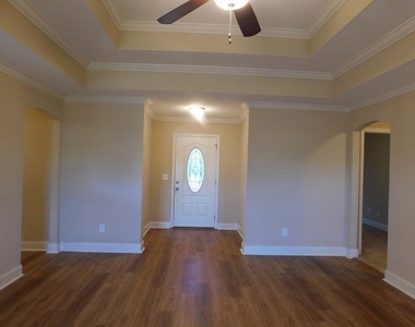 2850 Foxcroft Circle - Photo Thumbnail 5