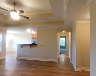 2850 Foxcroft Circle - Photo Thumbnail 7