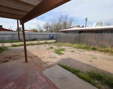 1514 S Sahuara Avenue - Photo Thumbnail 9