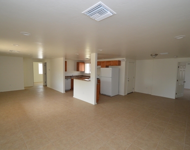 1514 S Sahuara Avenue - Photo Thumbnail 2