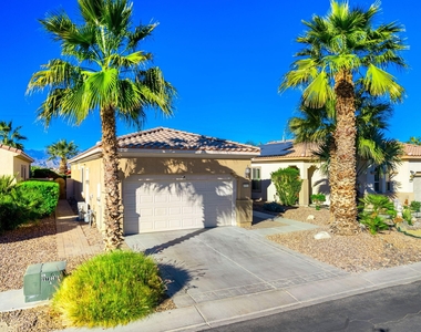 41511 Calle Pampas - Photo Thumbnail 20