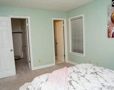 448 Deerwood Street 10b - Photo Thumbnail 22