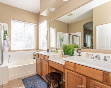 26781 Queen Court - Photo Thumbnail 22