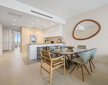 15701 Collins Ave - Photo Thumbnail 7