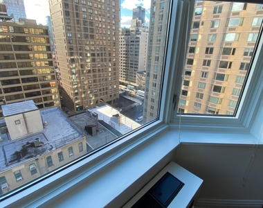 East 71st Street - Photo Thumbnail 2