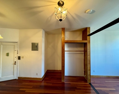 2252 1st Avenue - Photo Thumbnail 9