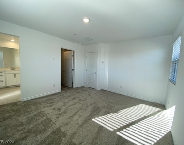 10713 Norfolk View Court - Photo Thumbnail 31