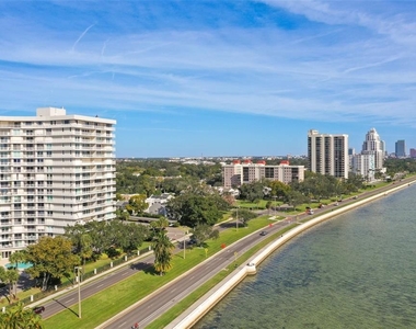 2611 Bayshore Boulevard - Photo Thumbnail 35