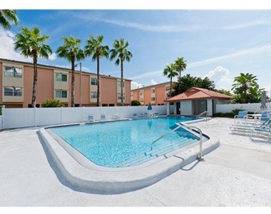 557 Pinellas Bayway S - Photo Thumbnail 5