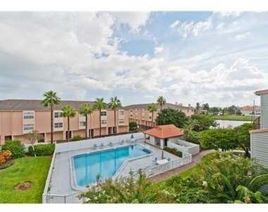 557 Pinellas Bayway S - Photo Thumbnail 4