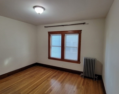83 Belgrade Ave - Photo Thumbnail 12