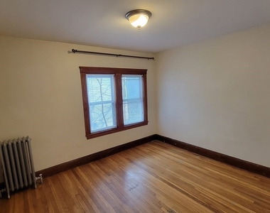 83 Belgrade Ave - Photo Thumbnail 14
