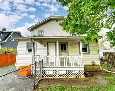 1331 Oakdale Avenue - Photo Thumbnail 16