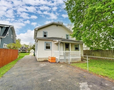 1331 Oakdale Avenue - Photo Thumbnail 17