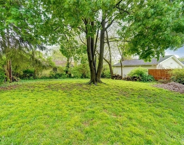 1331 Oakdale Avenue - Photo Thumbnail 20