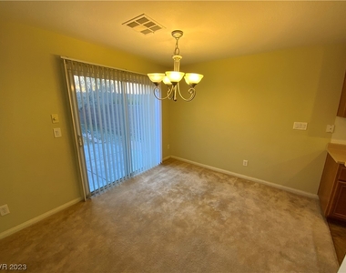 9272 Weeping Water Avenue - Photo Thumbnail 3