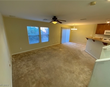 9272 Weeping Water Avenue - Photo Thumbnail 2