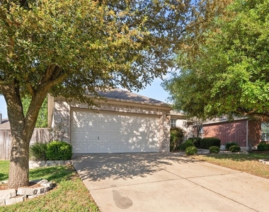 4423  Meadowside Ln - Photo Thumbnail 1