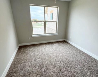 3605 S Bonnie Brae Street - Photo Thumbnail 12