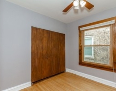 2516 W Hutchinson Street - Photo Thumbnail 2