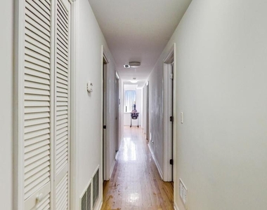 5544 W Belmont Avenue - Photo Thumbnail 11