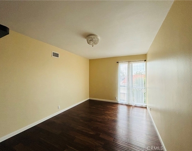 16964 Edgewater Lane - Photo Thumbnail 10