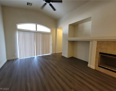 8240 Aurora Peak Avenue - Photo Thumbnail 36