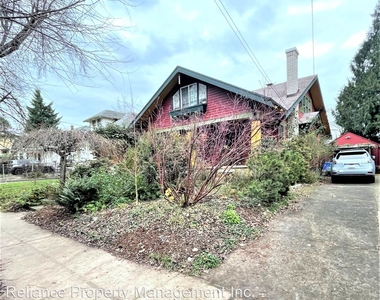 2406-2408 Ne 12th Avenue - Photo Thumbnail 22