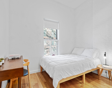 340 Clifton Place - Photo Thumbnail 4