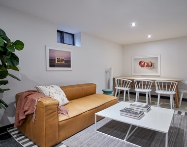 340 Clifton Place - Photo Thumbnail 10