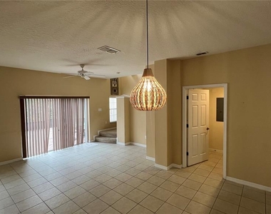 4528 Alberto Circle - Photo Thumbnail 2