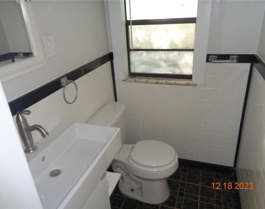 432 W Wisconsin Avenue - Photo Thumbnail 19