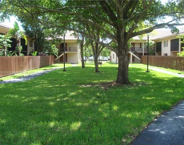 11261 Sw 88 St - Photo Thumbnail 44