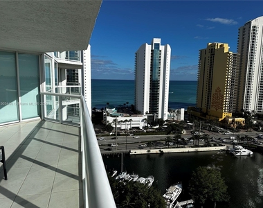 16400 Collins Ave - Photo Thumbnail 5