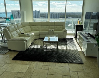 16400 Collins Ave - Photo Thumbnail 9