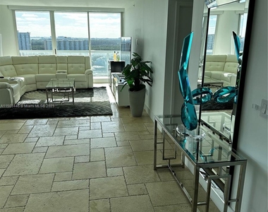 16400 Collins Ave - Photo Thumbnail 10