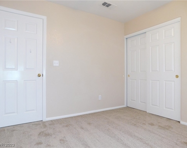 8033 Hilliard Avenue - Photo Thumbnail 30